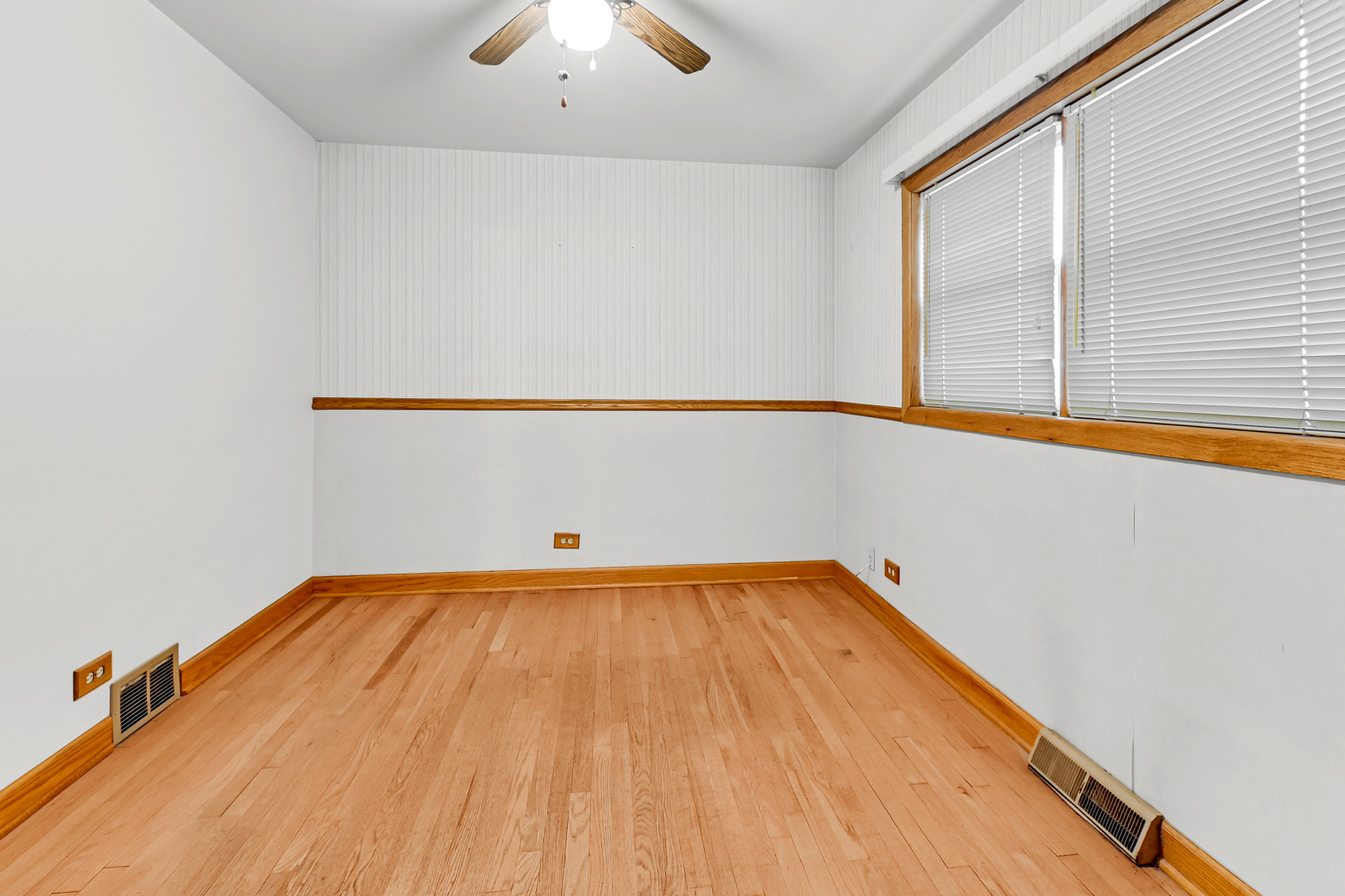 13337 S Avenue M, Chicago, IL 60633