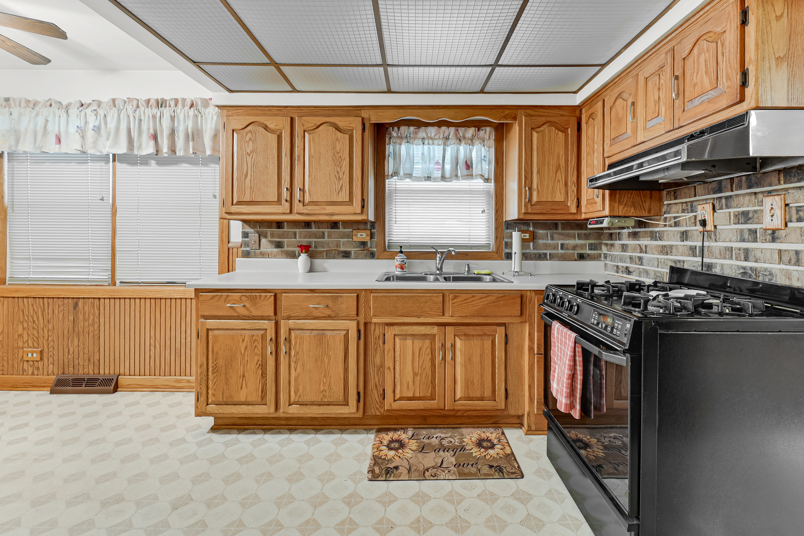 13337 S Avenue M, Chicago, IL 60633