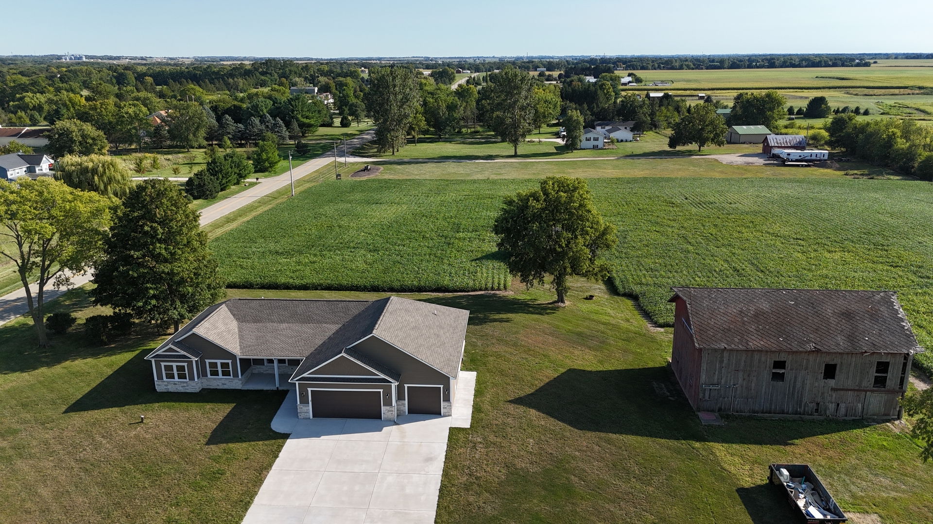 2898 N 4450th Road, Sandwich, IL 60548