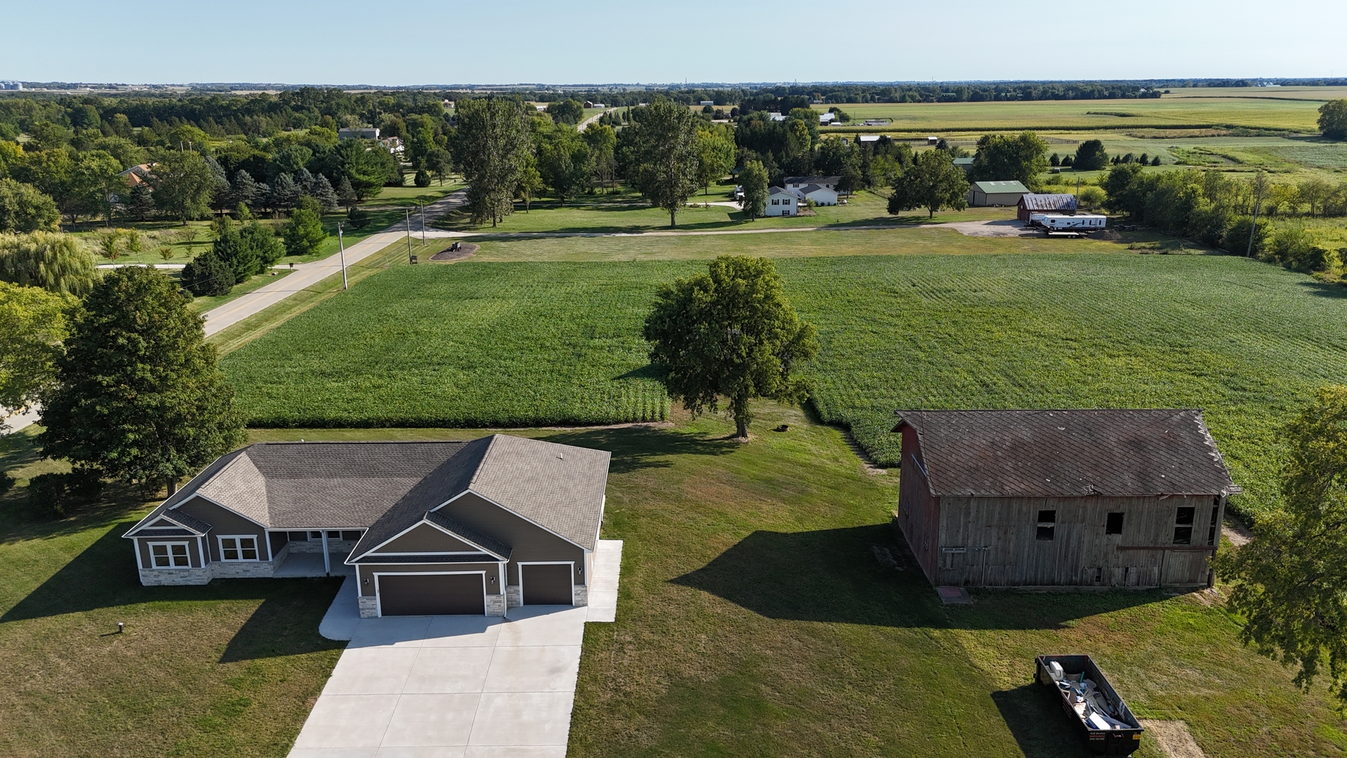2898 N 4450th Road, Sandwich, IL 60548