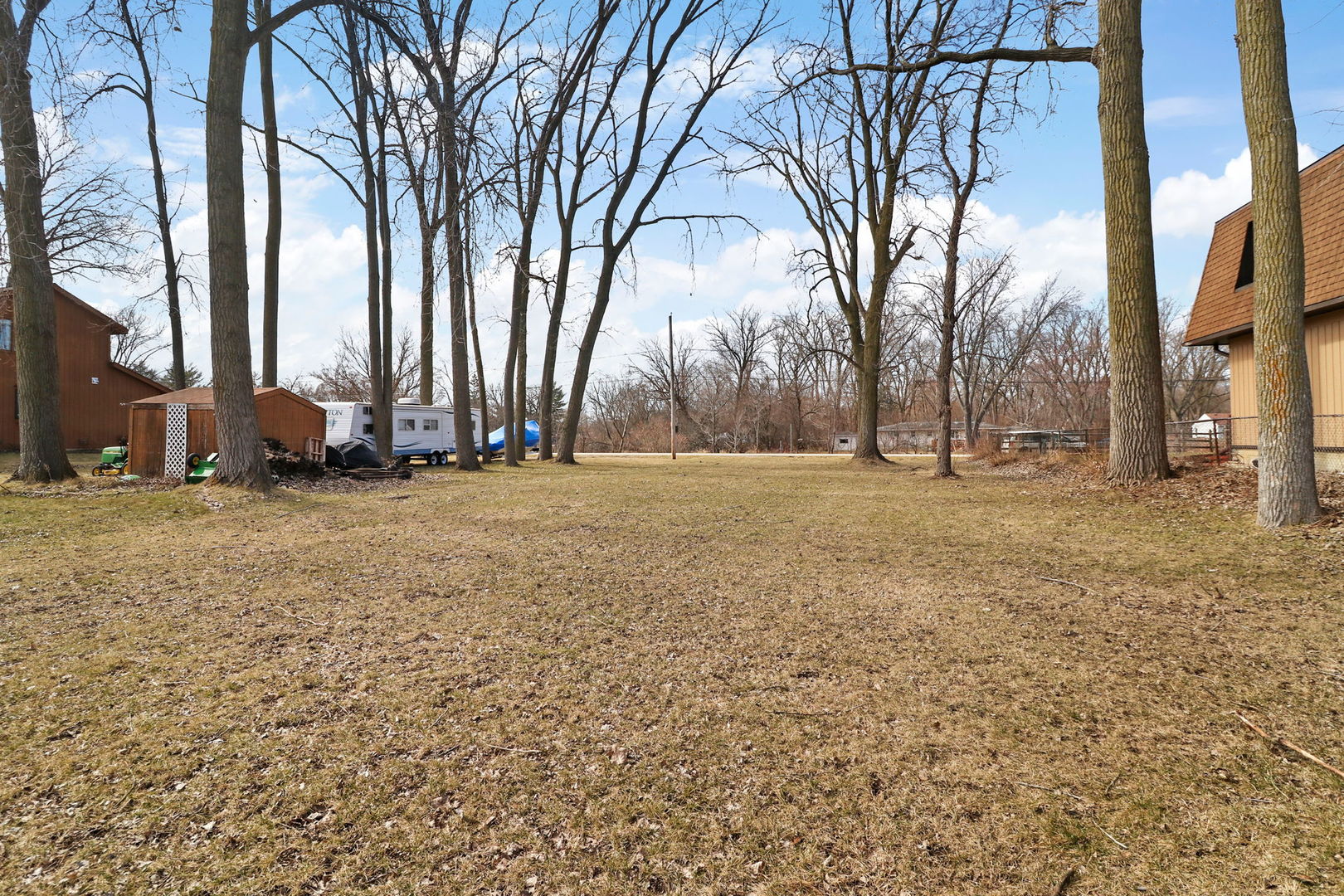 609 Monterrey Terrace, McHenry, IL 60050