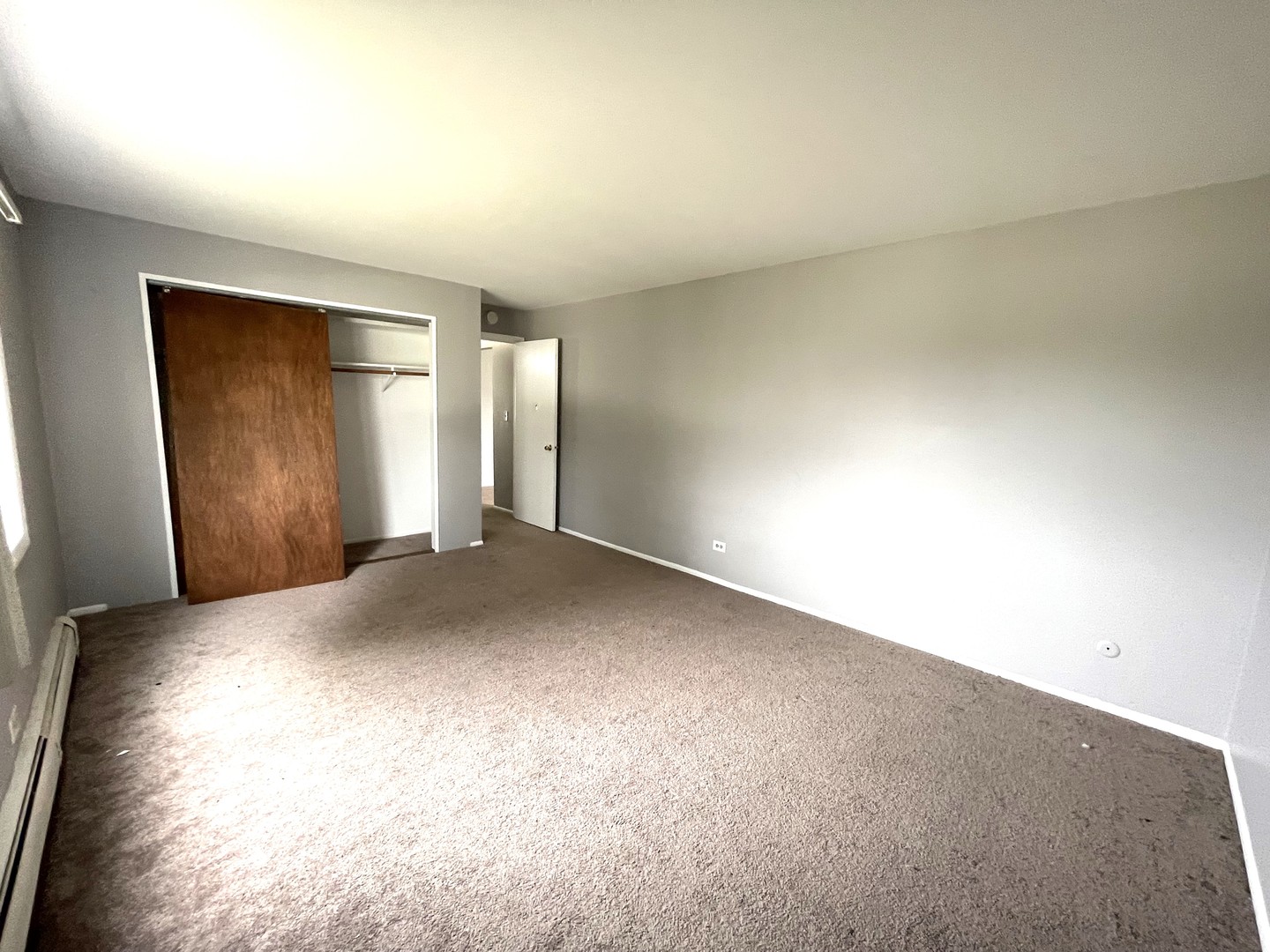 535 Brookside Drive #F, Westmont, IL 60559