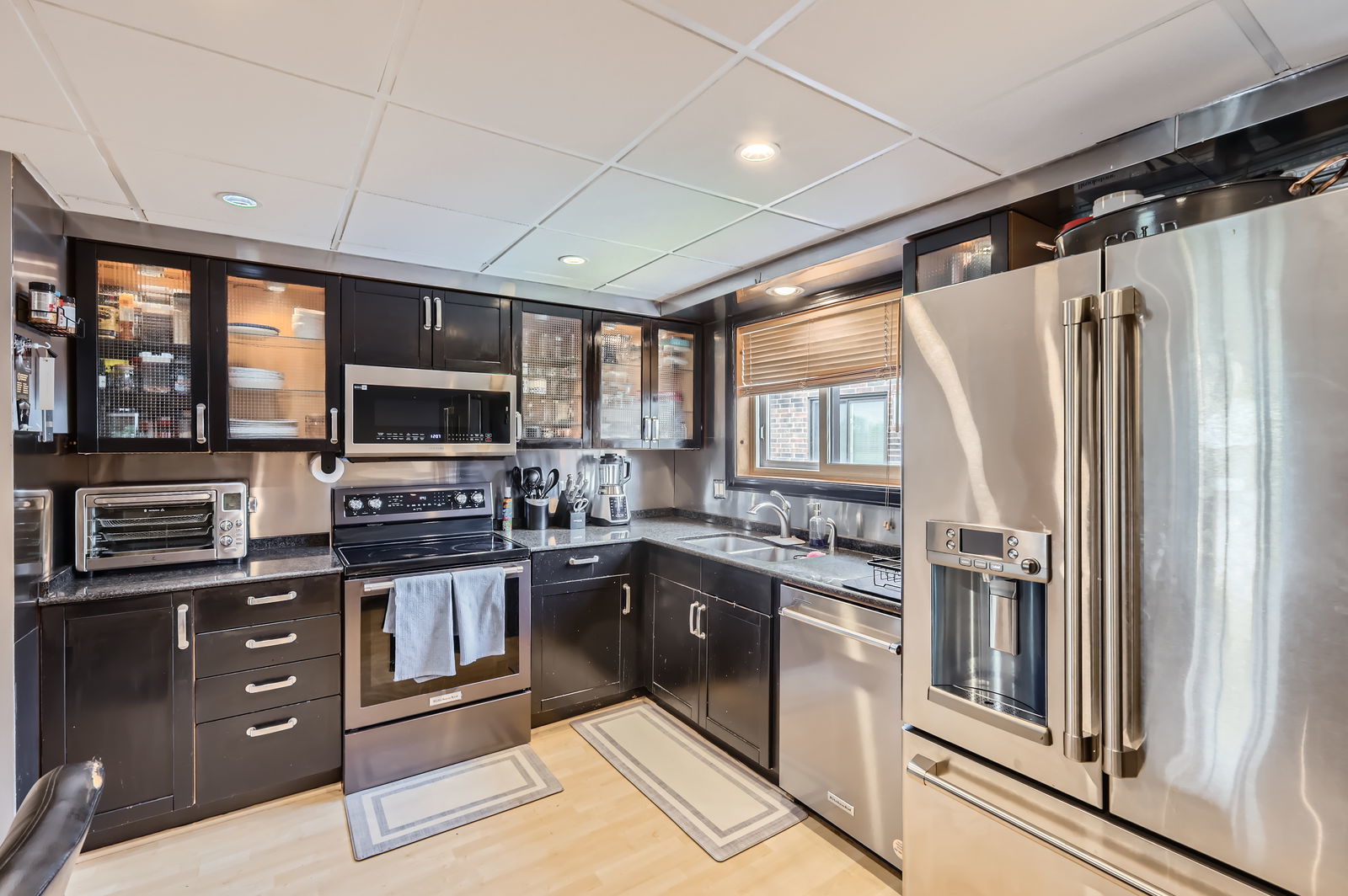 953 N Rohlwing Road #201A, Addison, IL 60101
