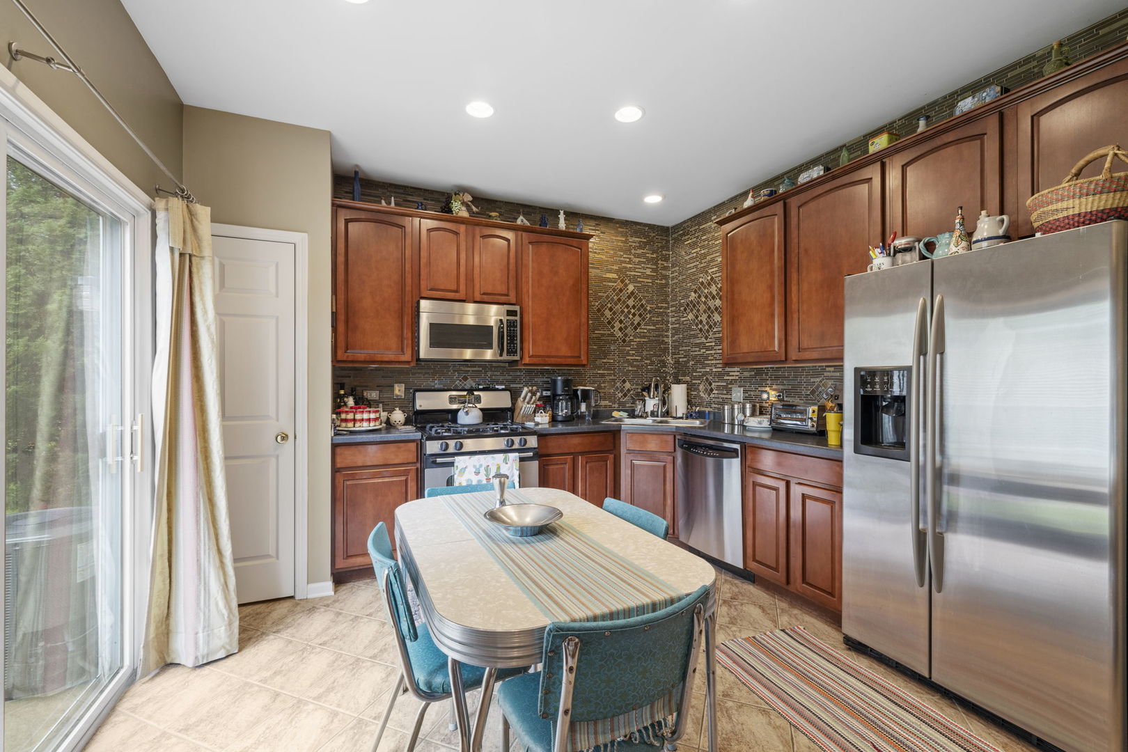 17612 S Gilbert Drive, Lockport, IL 60441