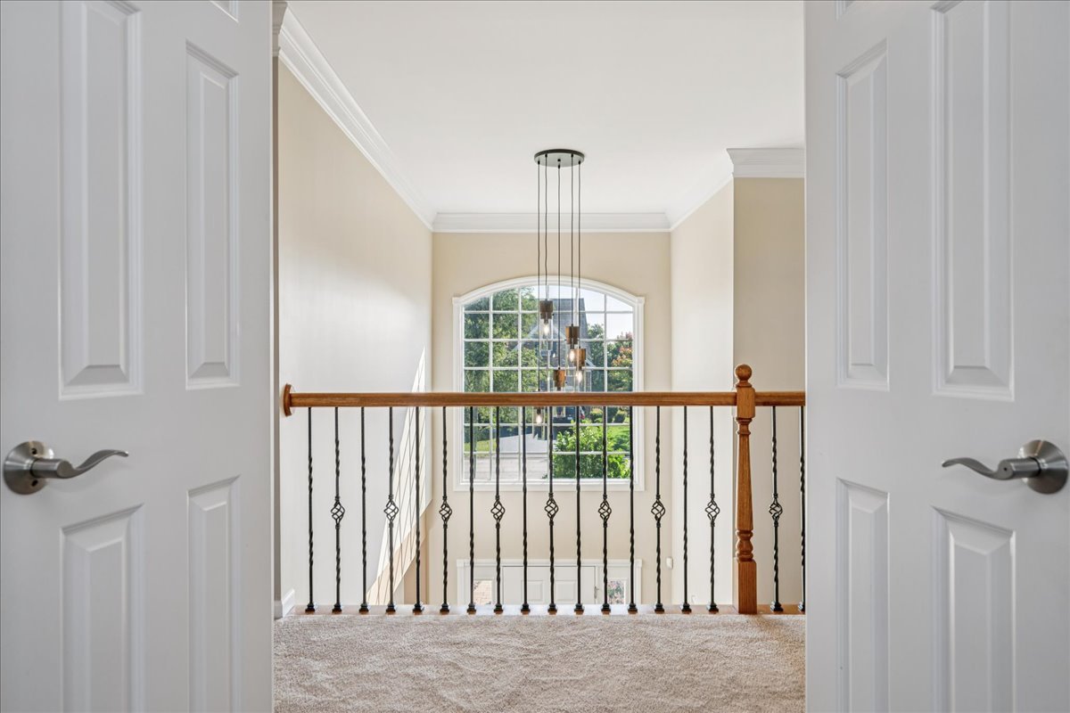 59 Tournament Drive, Hawthorn Woods, IL 60047