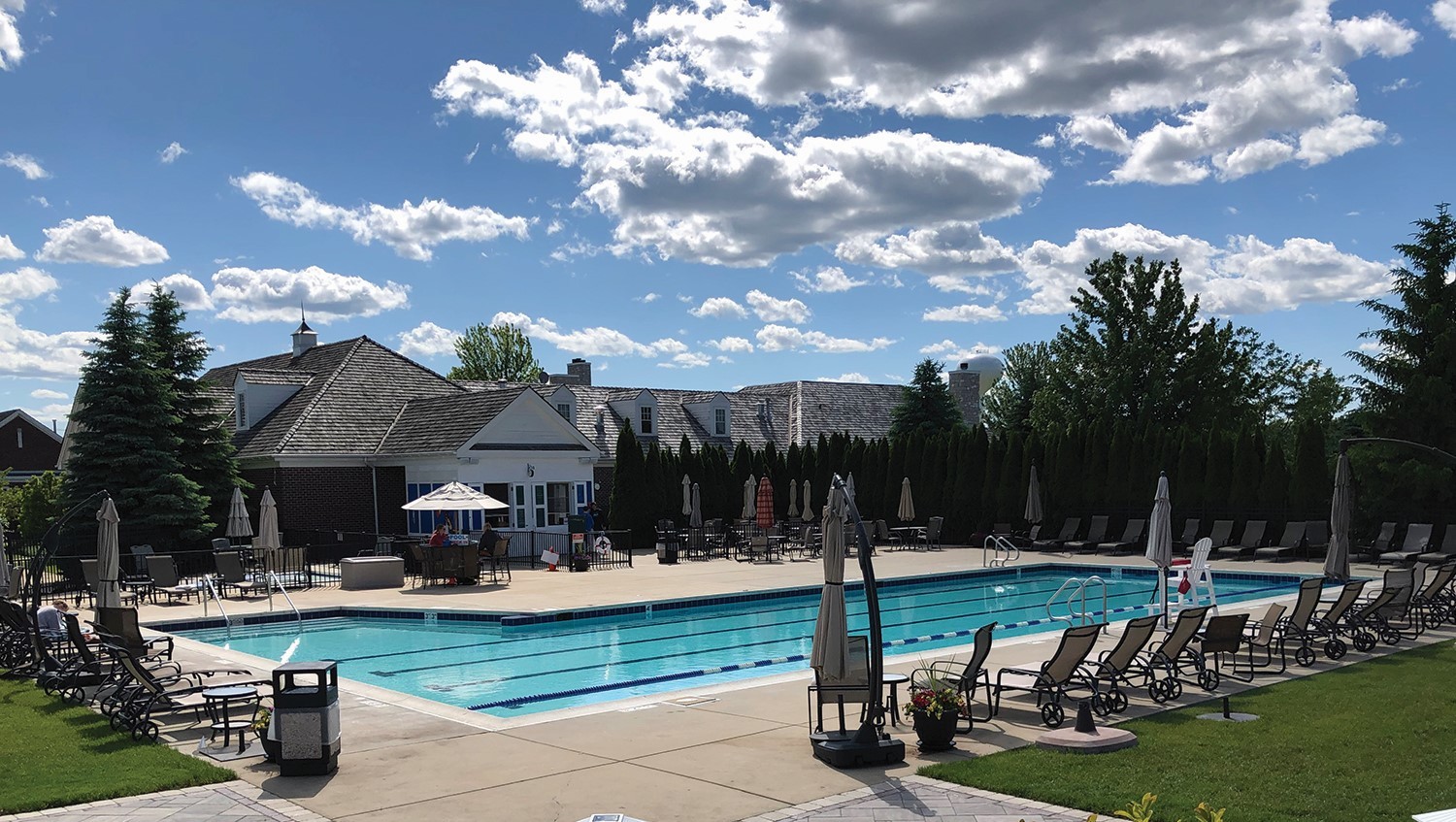 59 Tournament Drive, Hawthorn Woods, IL 60047