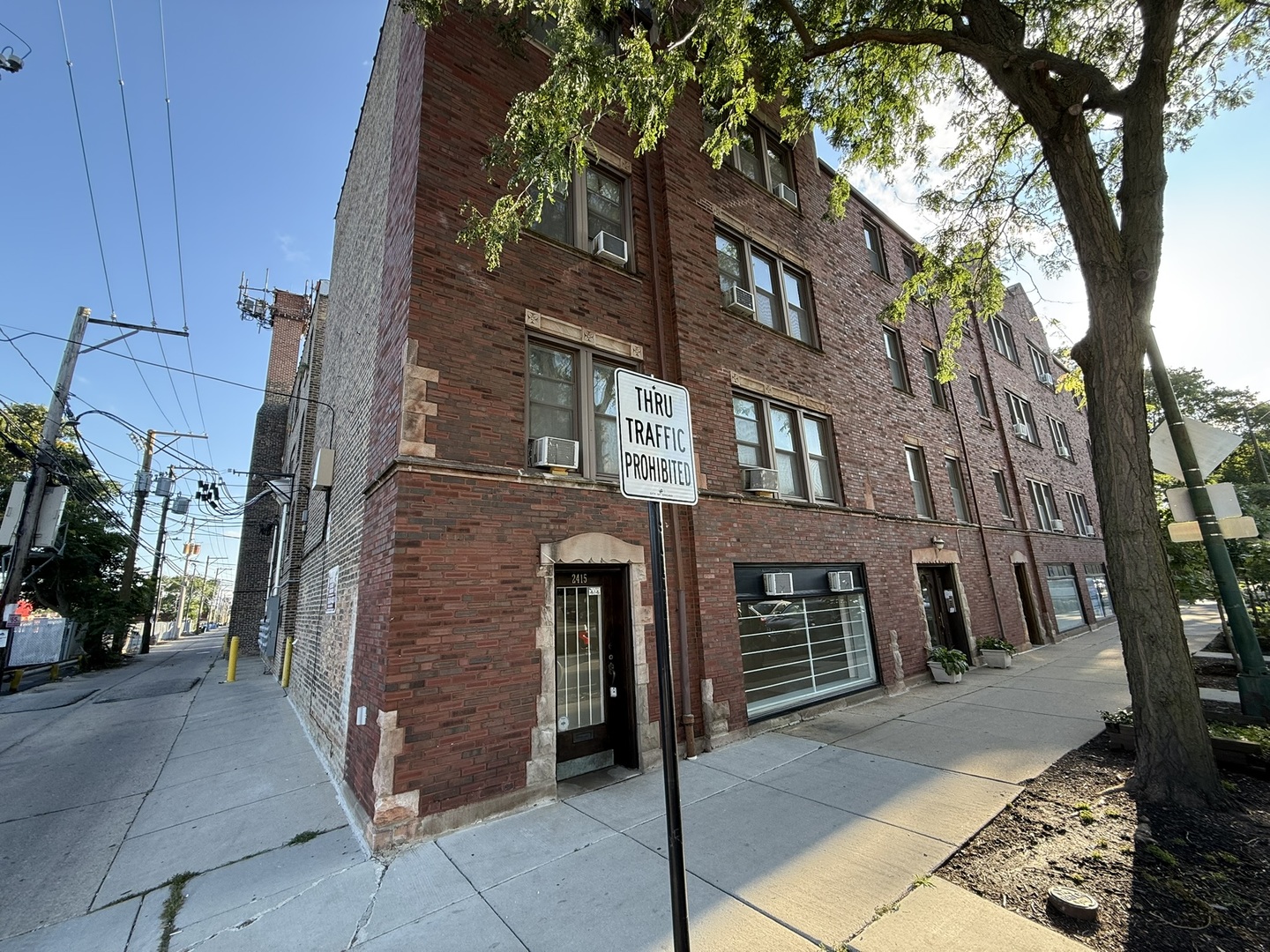 2415 W Pratt Boulevard #C1, Chicago, IL 60645
