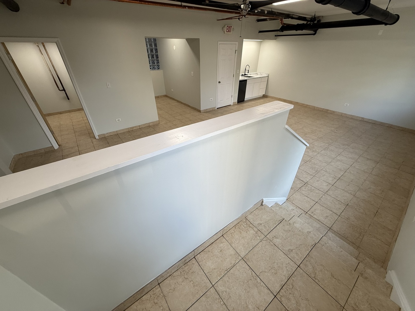 2415 W Pratt Boulevard #C1, Chicago, IL 60645