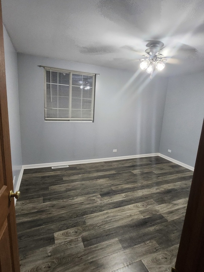 316 E Victoria Circle #316, North Aurora, IL 60542