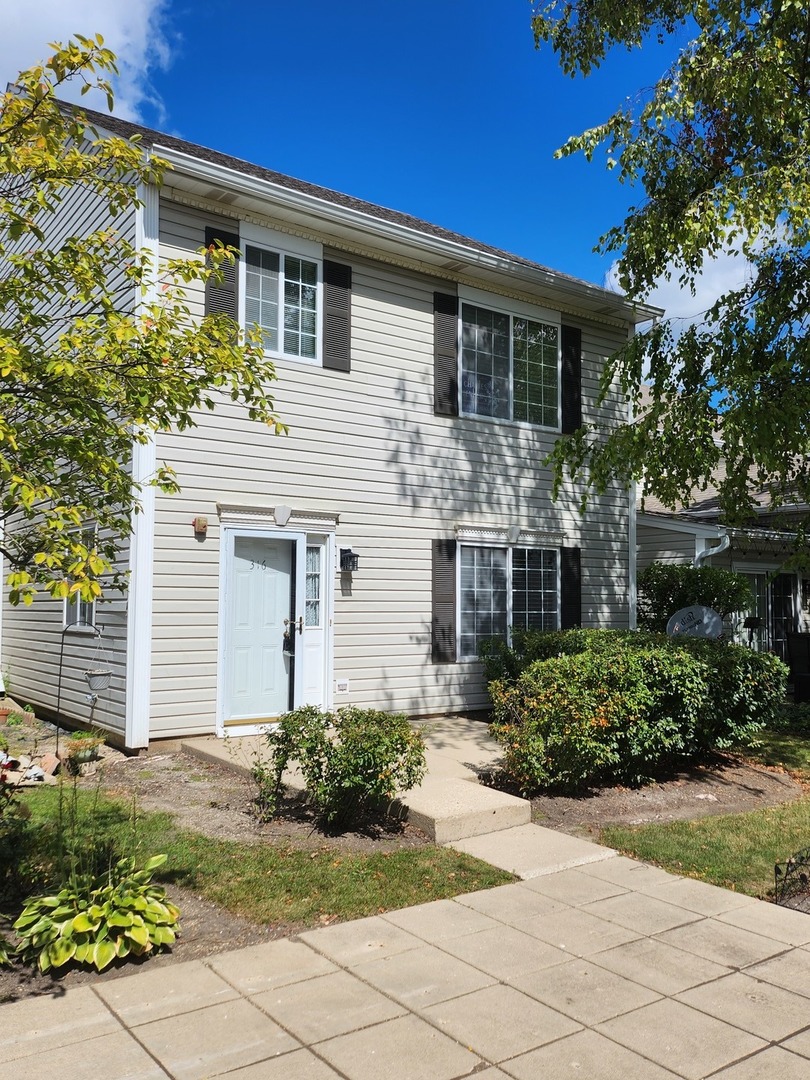 316 E Victoria Circle #316, North Aurora, IL 60542
