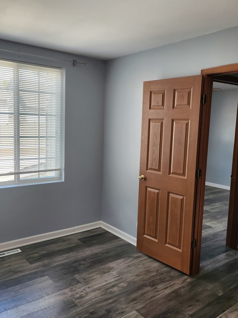 316 E Victoria Circle #316, North Aurora, IL 60542