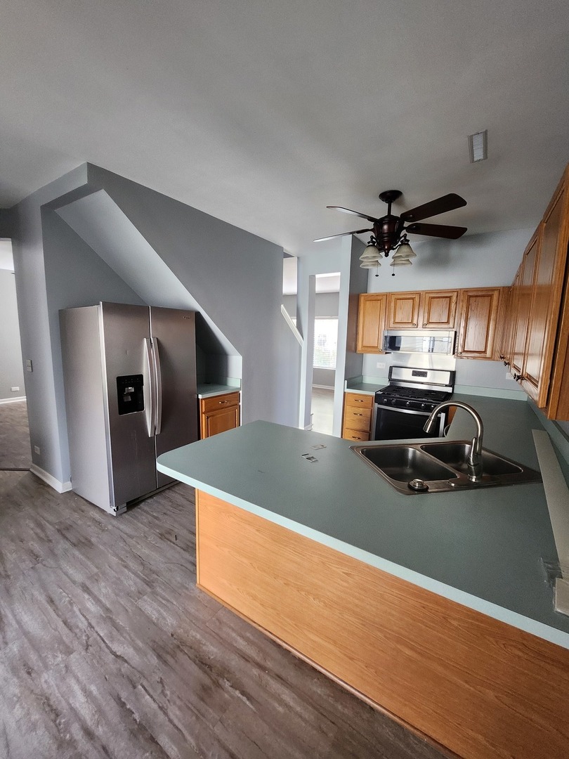 316 E Victoria Circle #316, North Aurora, IL 60542