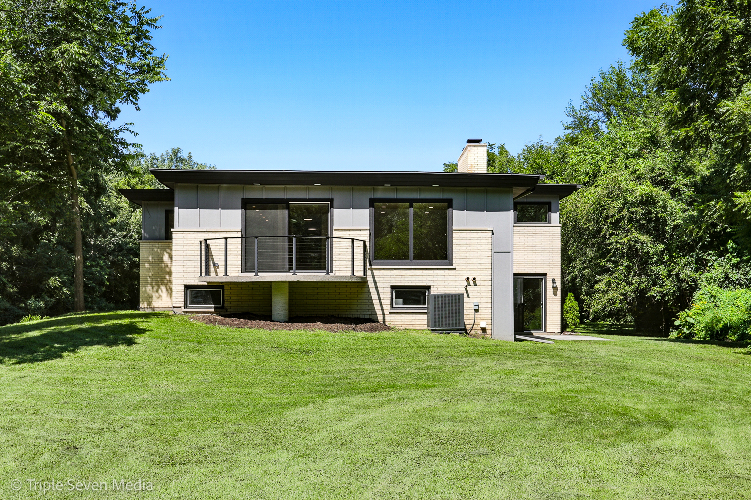 18801 Ruth Drive, Mokena, IL 60448