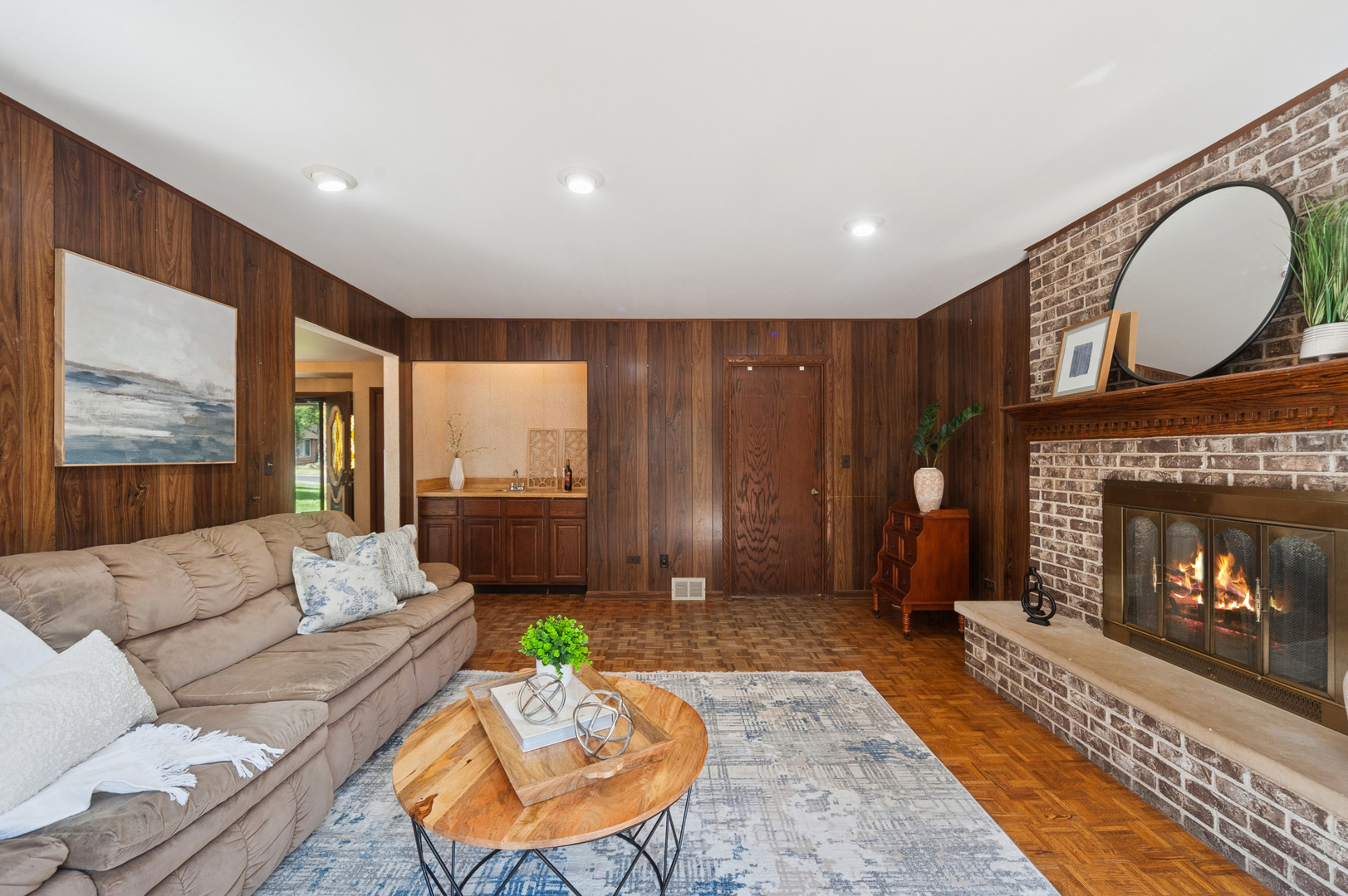 2611 E Radford Court, Arlington Heights, IL 60004