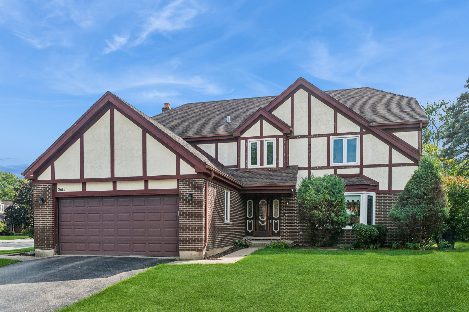 2611 E Radford Court, Arlington Heights, IL 60004