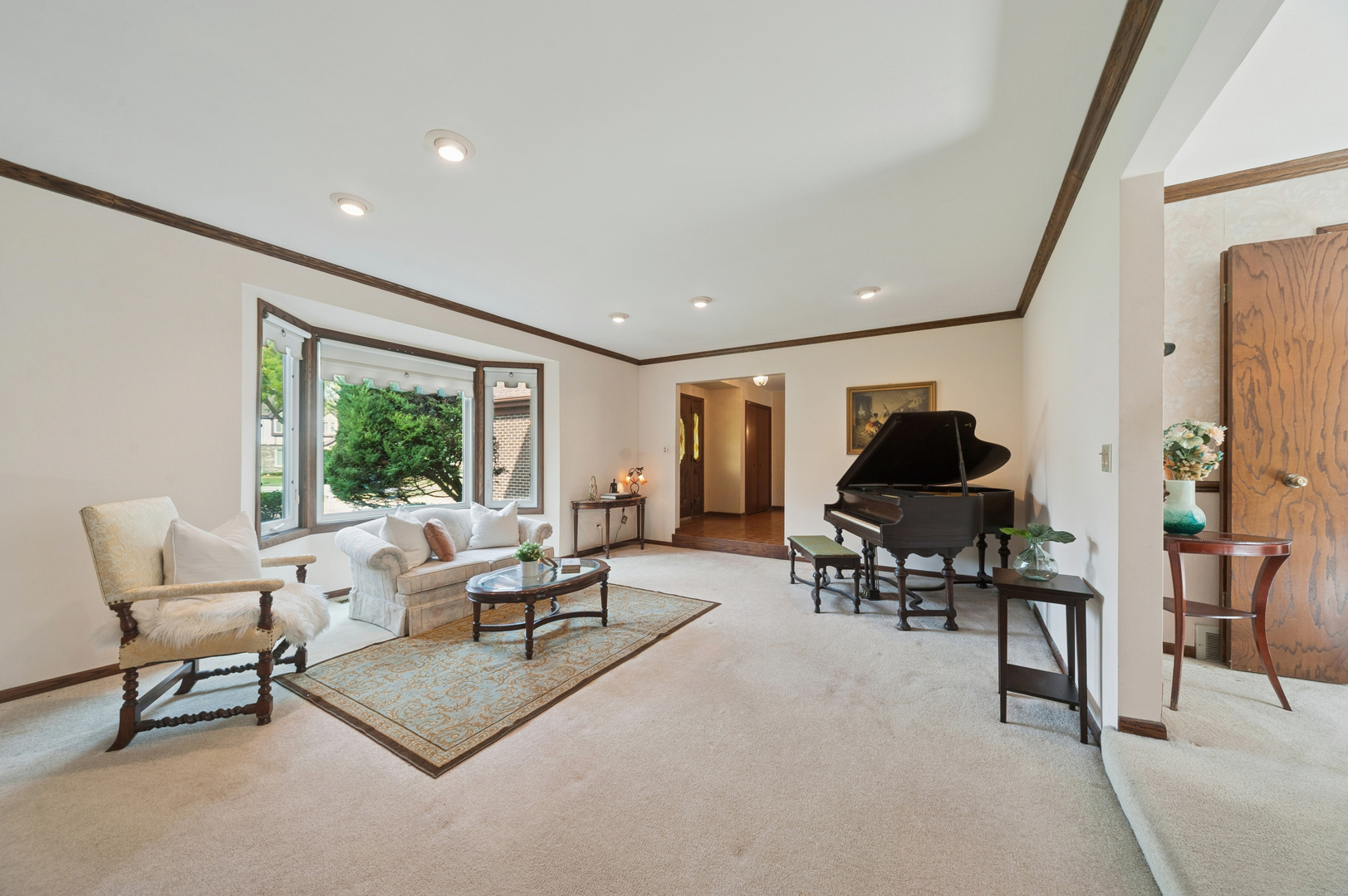 2611 E Radford Court, Arlington Heights, IL 60004