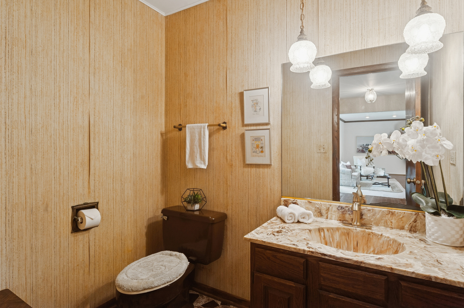 2611 E Radford Court, Arlington Heights, IL 60004