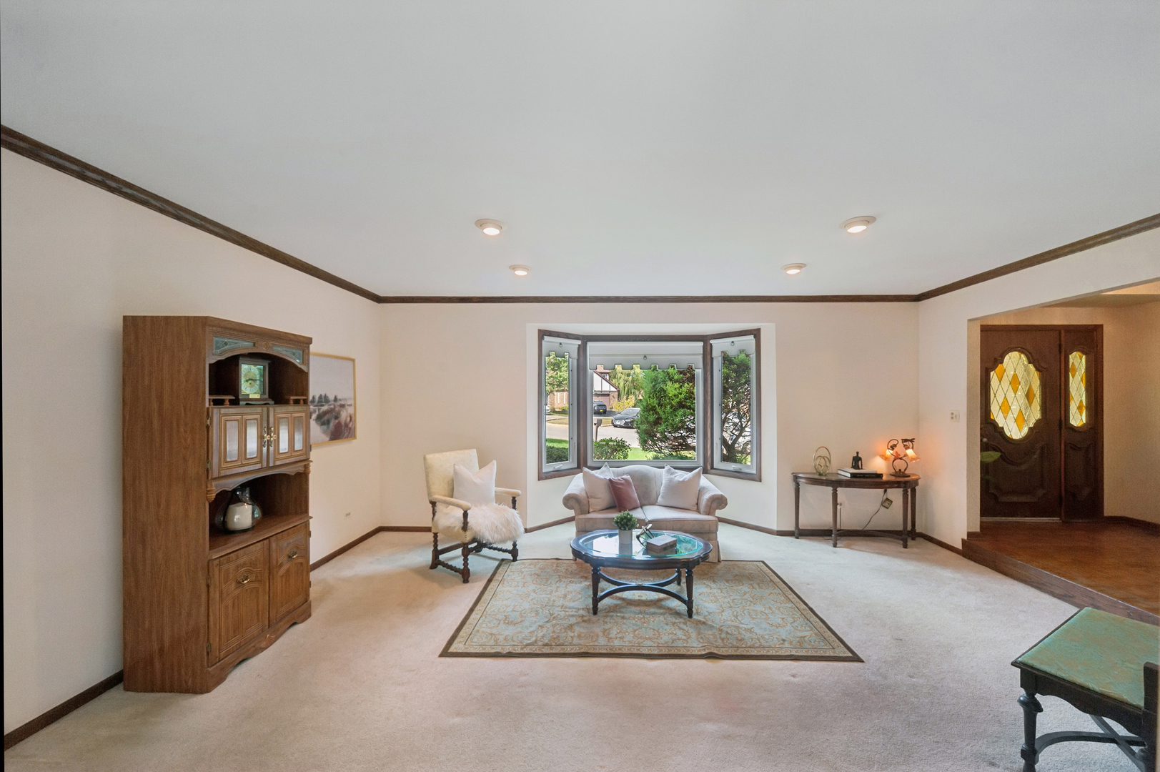 2611 E Radford Court, Arlington Heights, IL 60004