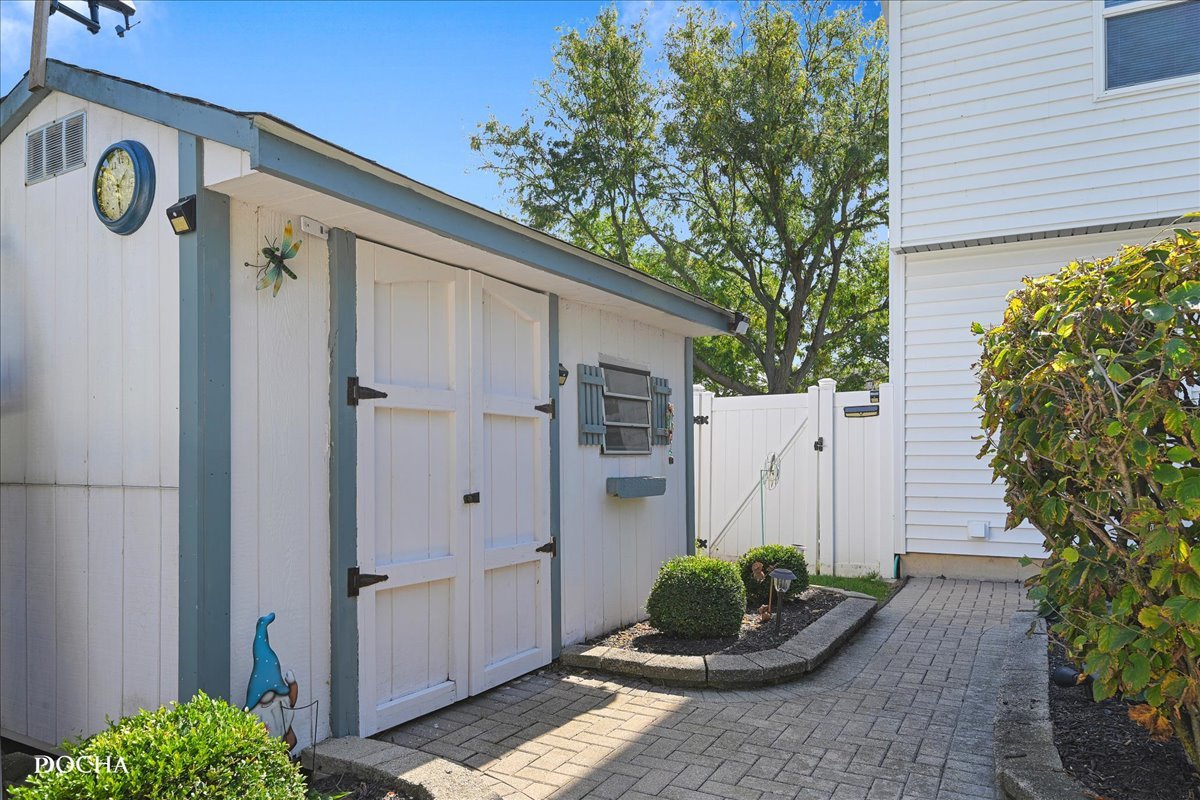 1149 Newcastle Lane, Aurora, IL 60506