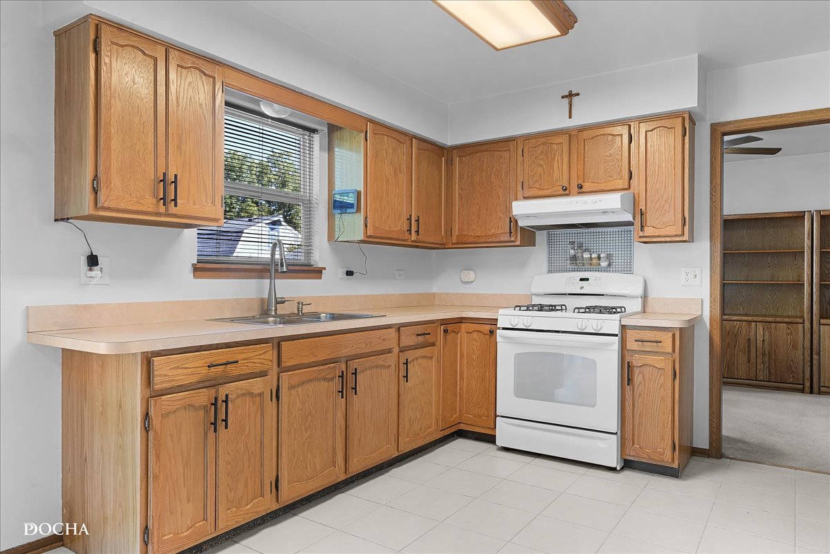 1149 Newcastle Lane, Aurora, IL 60506