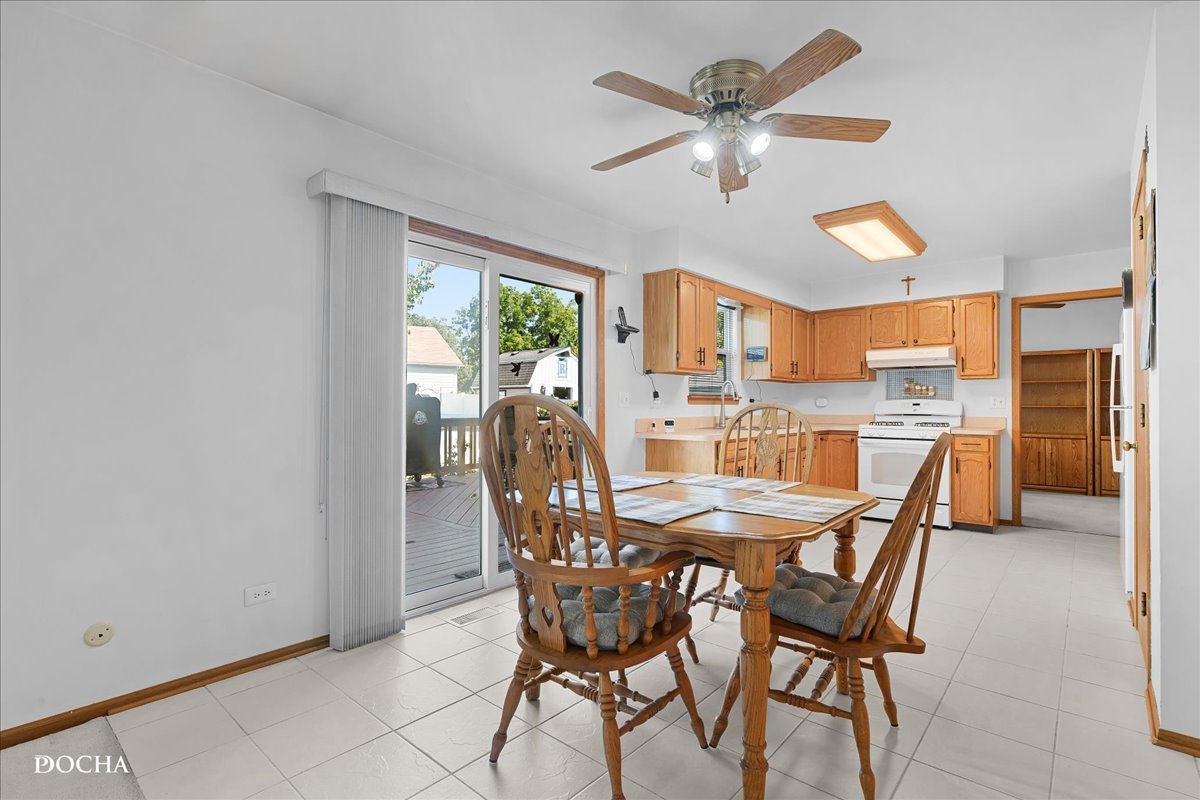 1149 Newcastle Lane, Aurora, IL 60506