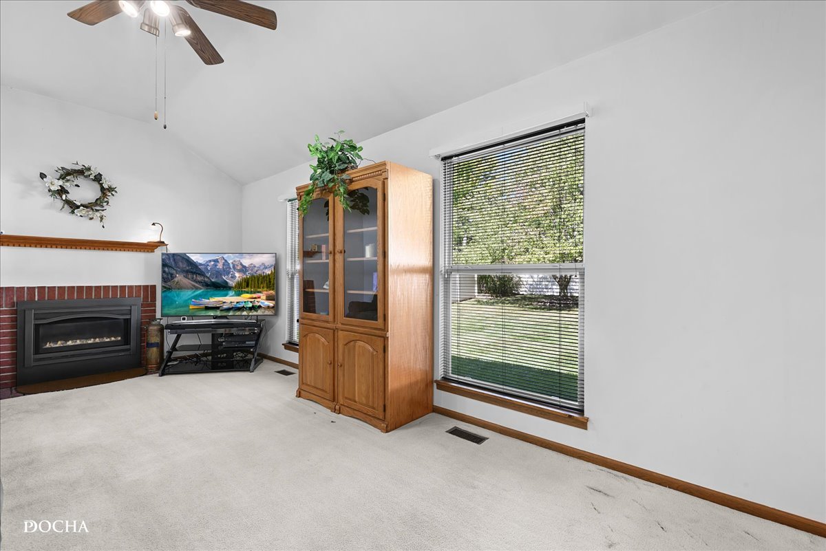 1149 Newcastle Lane, Aurora, IL 60506