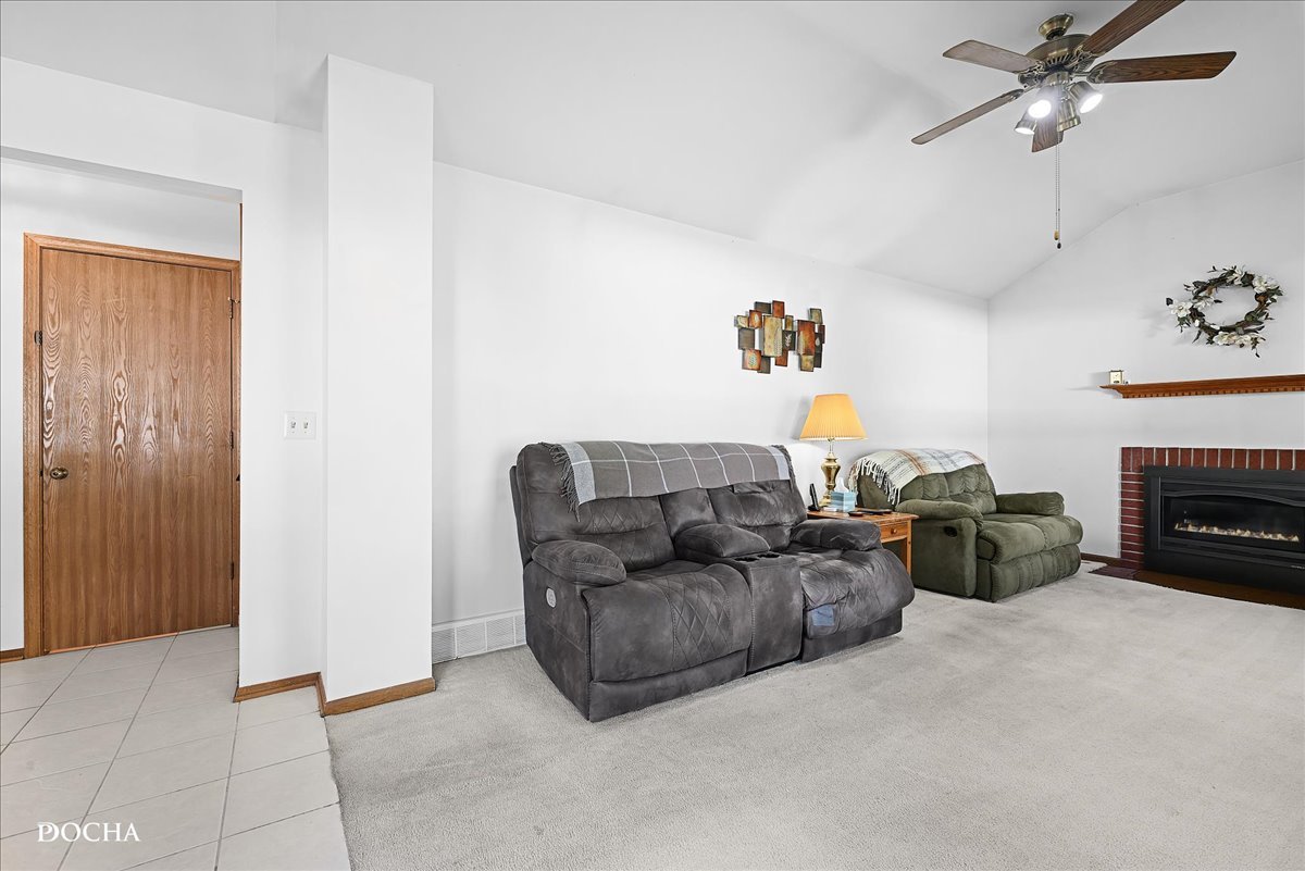 1149 Newcastle Lane, Aurora, IL 60506