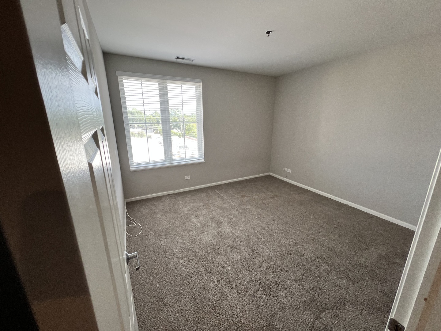 625 Deerfield Road #402, Deerfield, IL 60015