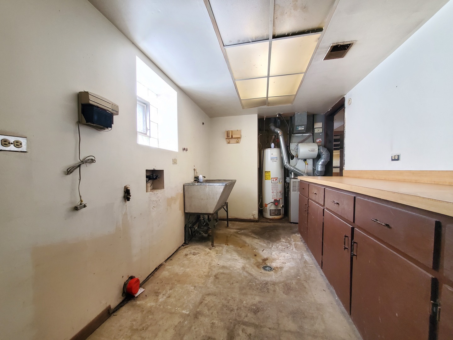 15019 Oak Street, Dolton, IL 60419