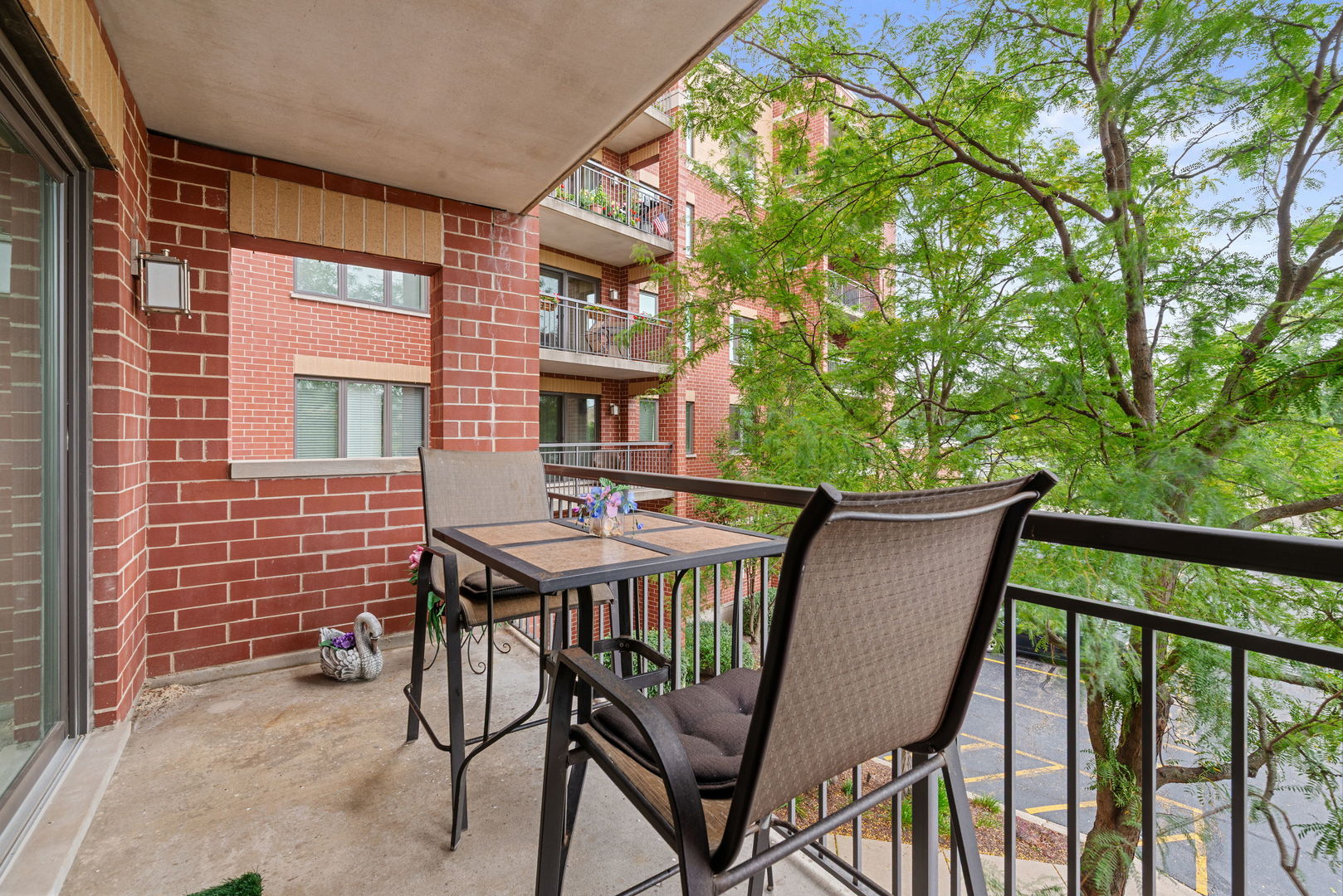 225 Main Street #201, Roselle, IL 60172