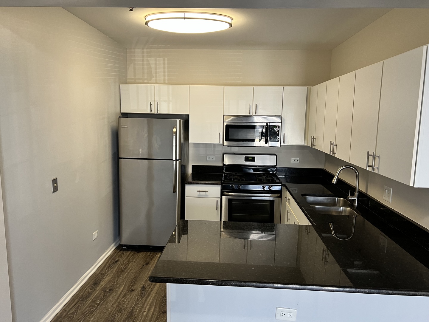625 Deerfield Road #317, Deerfield, IL 60015