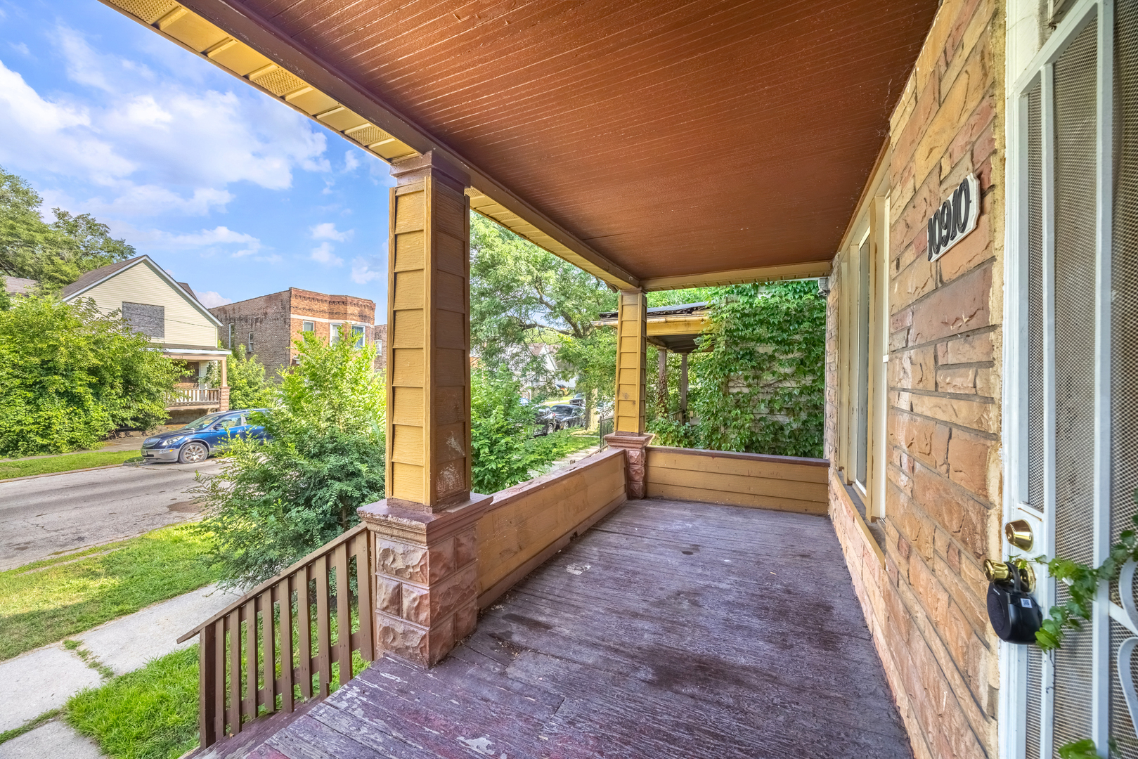 10910 S Edbrooke Avenue, Chicago, IL 60628