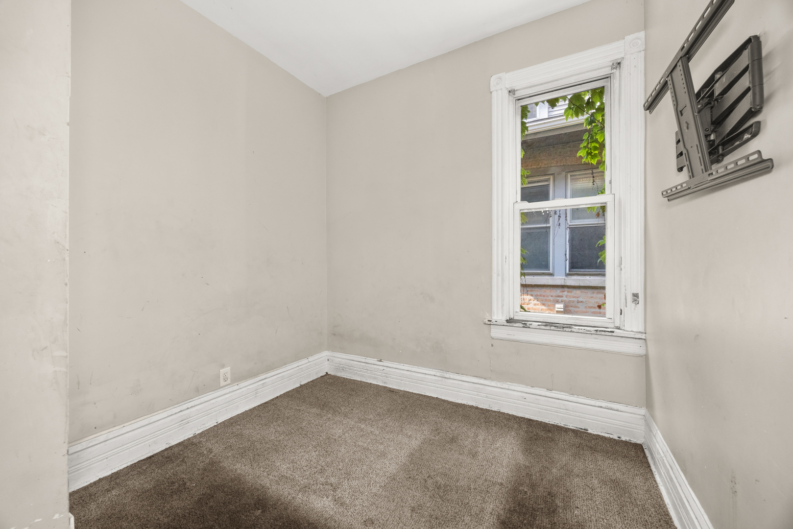 10910 S Edbrooke Avenue, Chicago, IL 60628