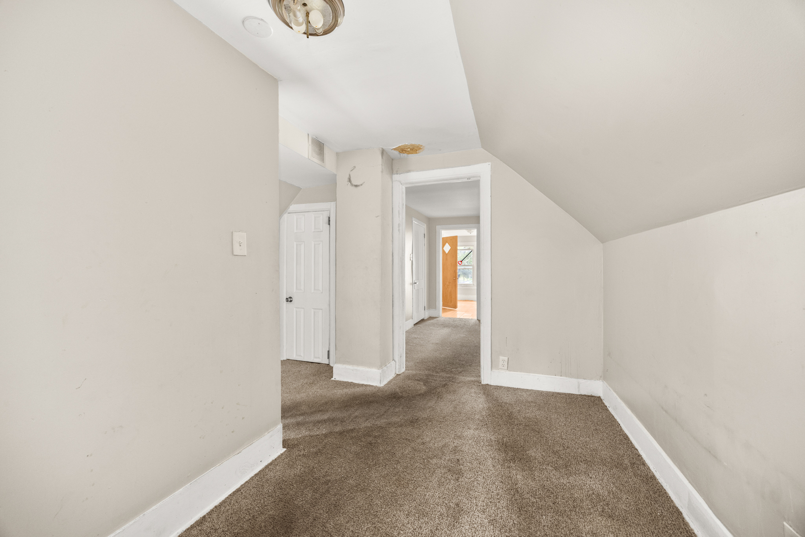 10910 S Edbrooke Avenue, Chicago, IL 60628