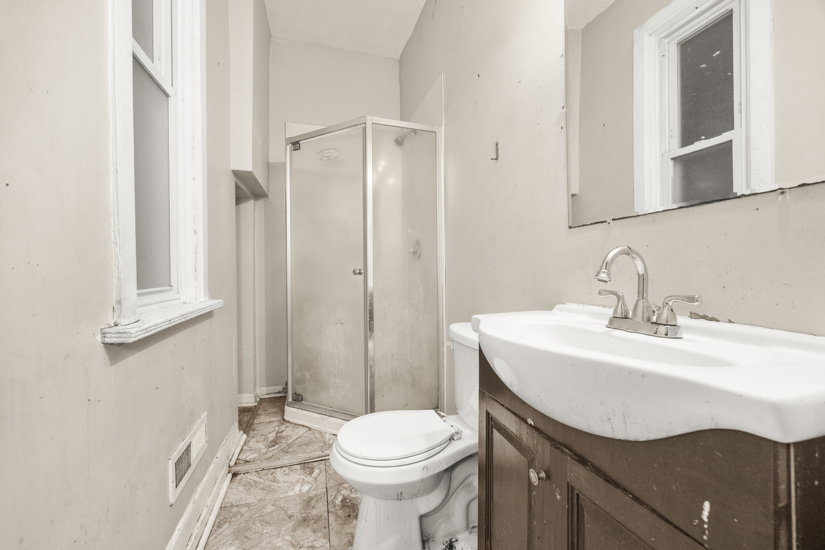 10910 S Edbrooke Avenue, Chicago, IL 60628