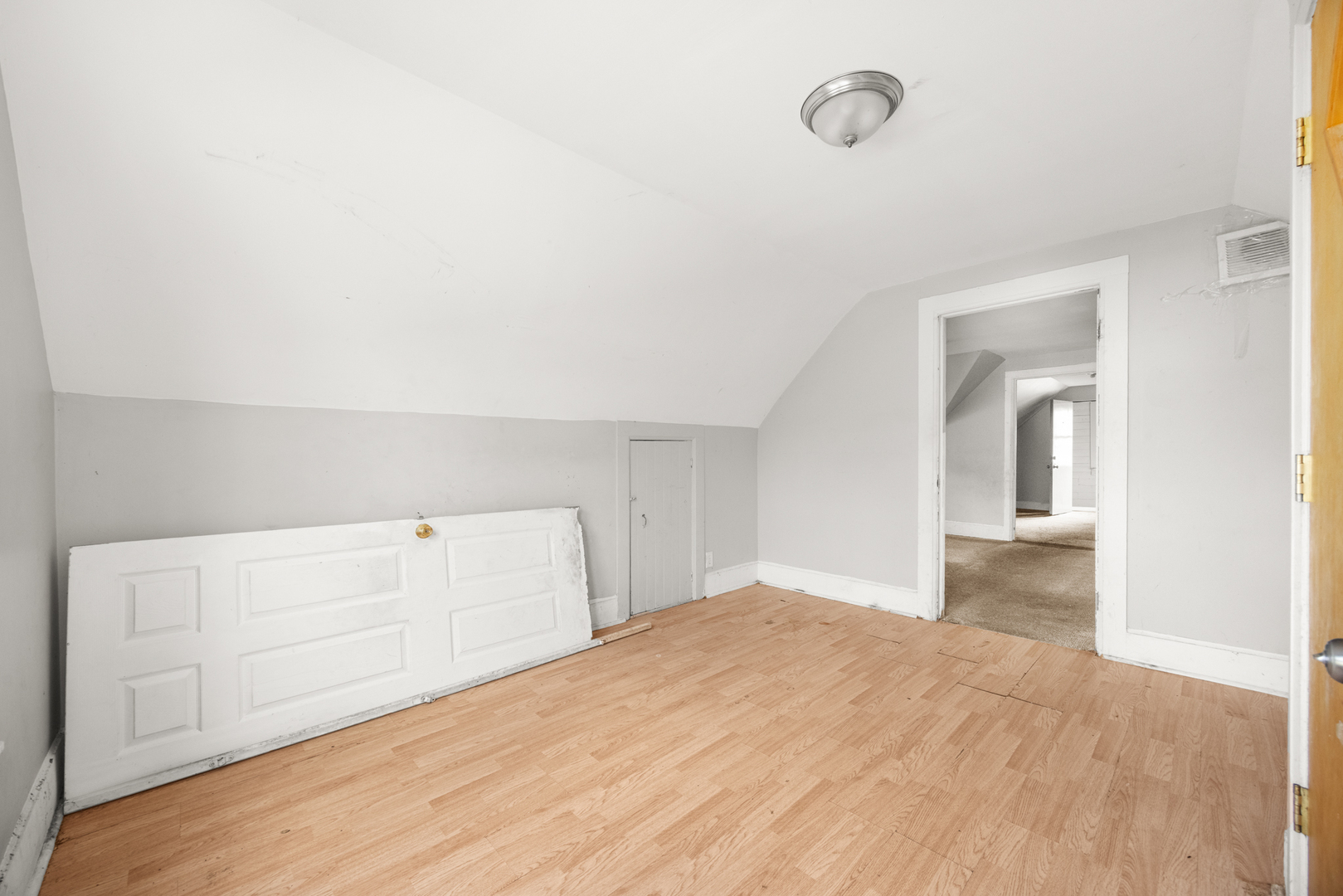 10910 S Edbrooke Avenue, Chicago, IL 60628