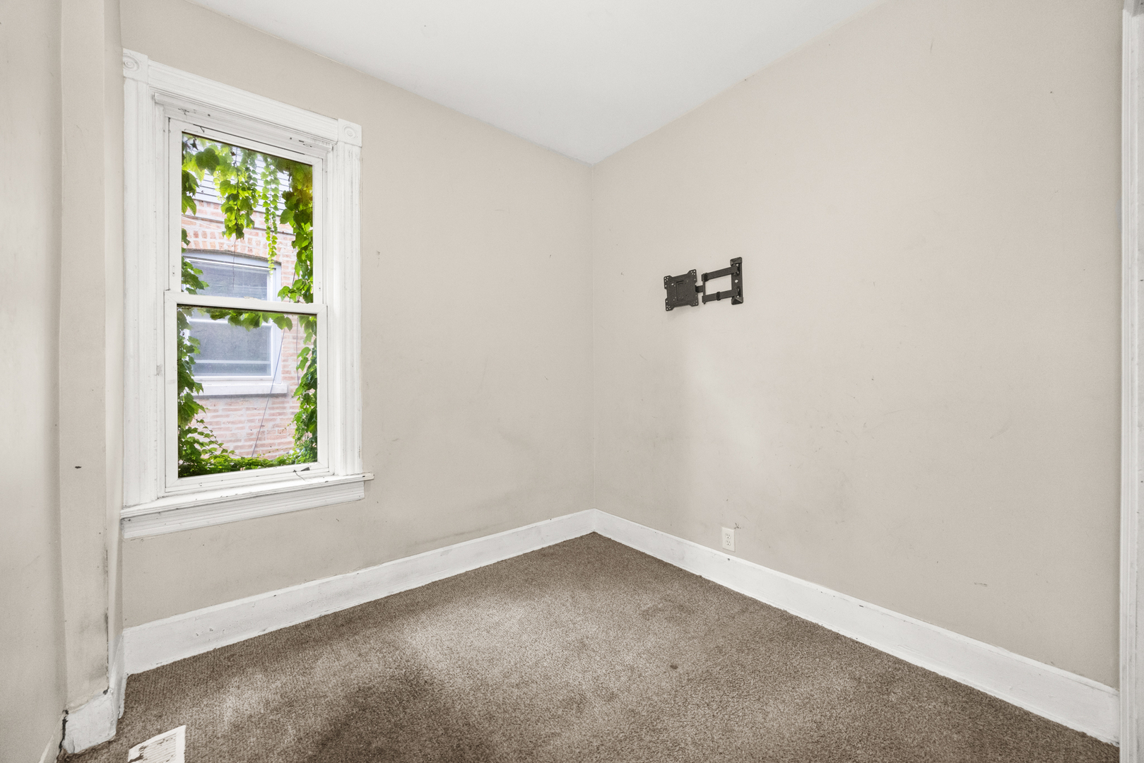 10910 S Edbrooke Avenue, Chicago, IL 60628
