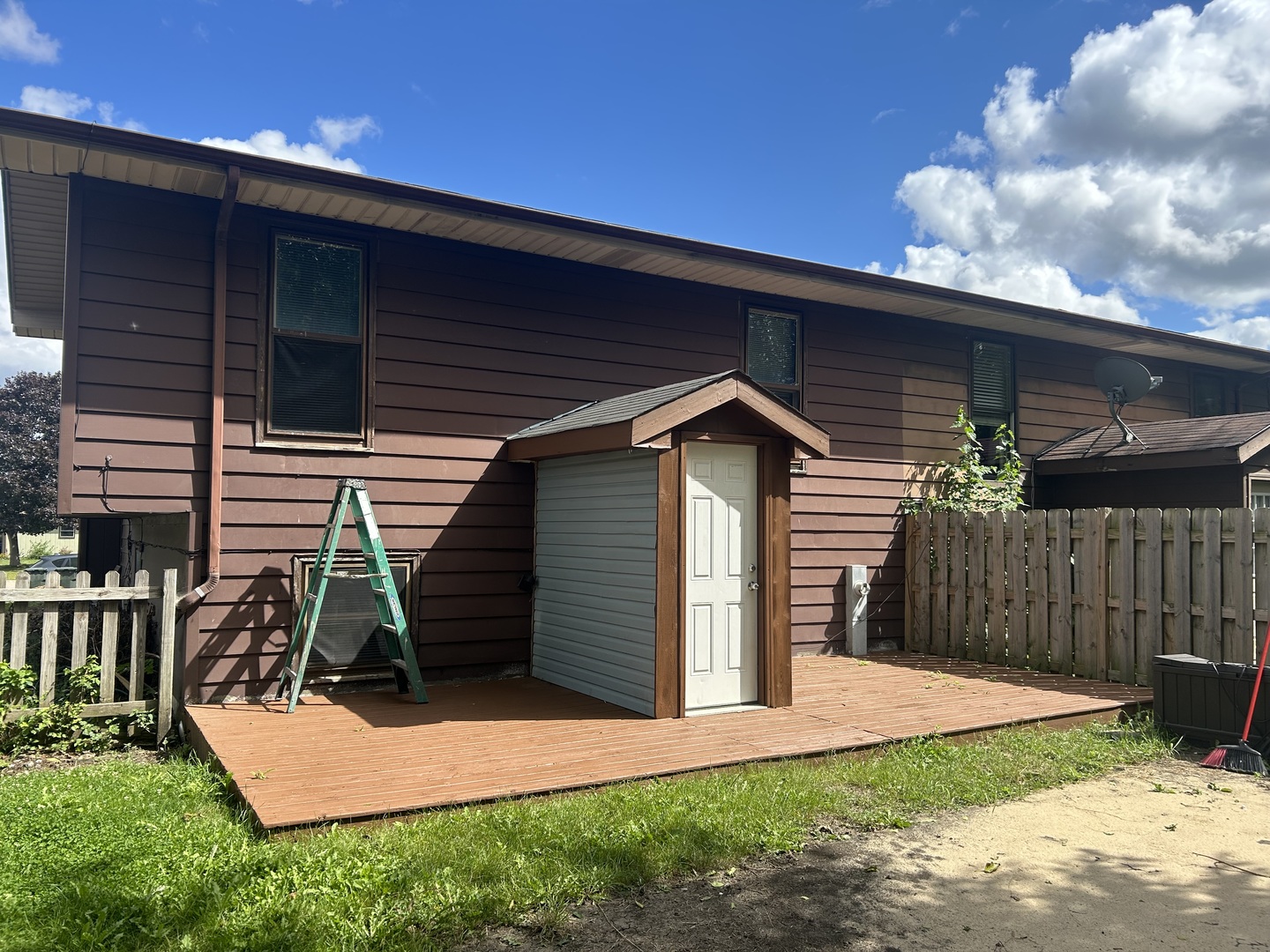 718 Michigan Avenue #718, South Elgin, IL 60177