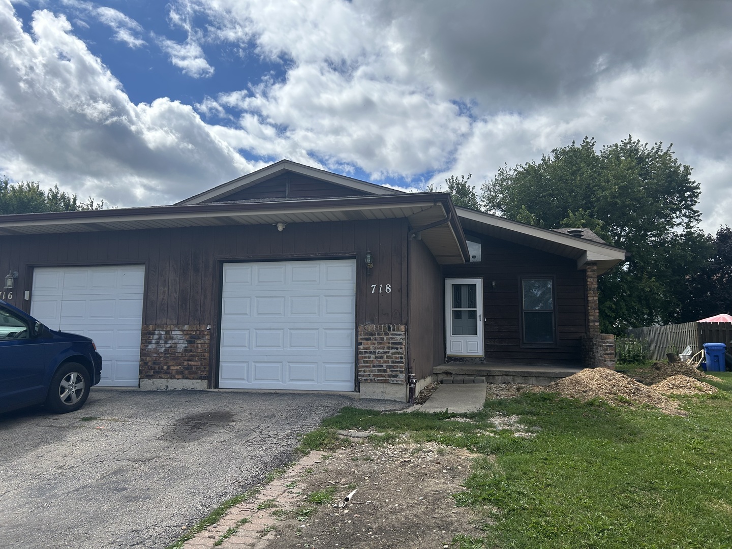 718 Michigan Avenue #718, South Elgin, IL 60177