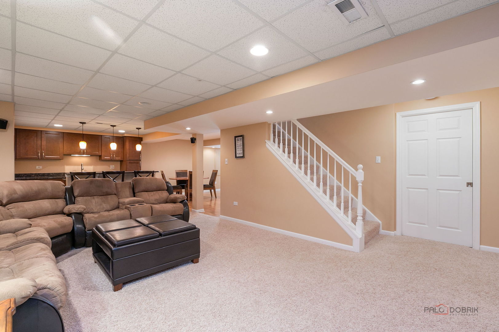 570 Patriot Court, Gurnee, IL 60031