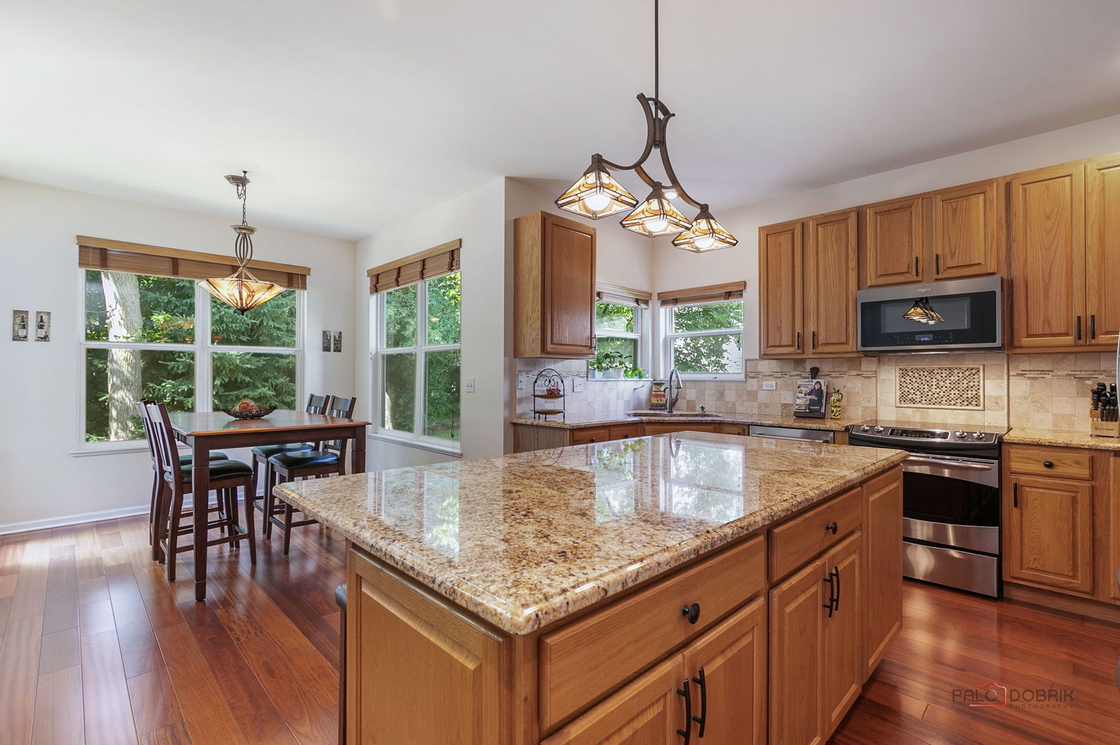570 Patriot Court, Gurnee, IL 60031