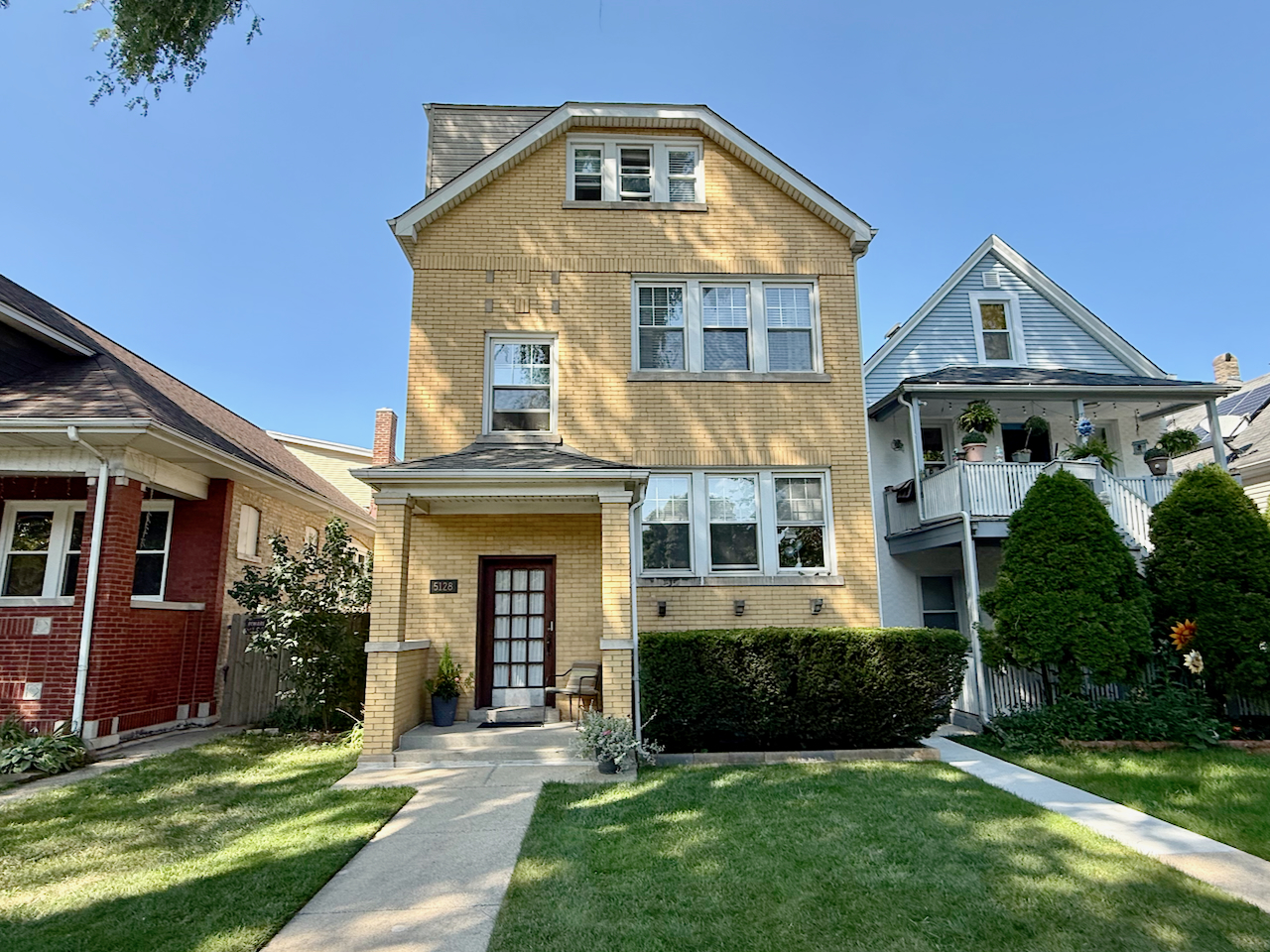 5128 W Carmen Avenue #2, Chicago, IL 60630