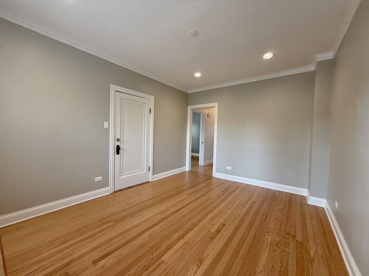 5128 W Carmen Avenue #2, Chicago, IL 60630