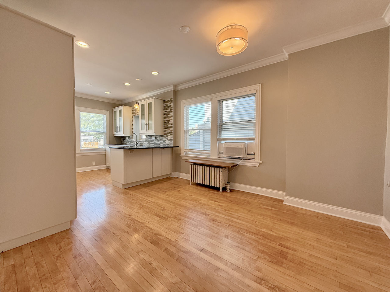 5128 W Carmen Avenue #2, Chicago, IL 60630