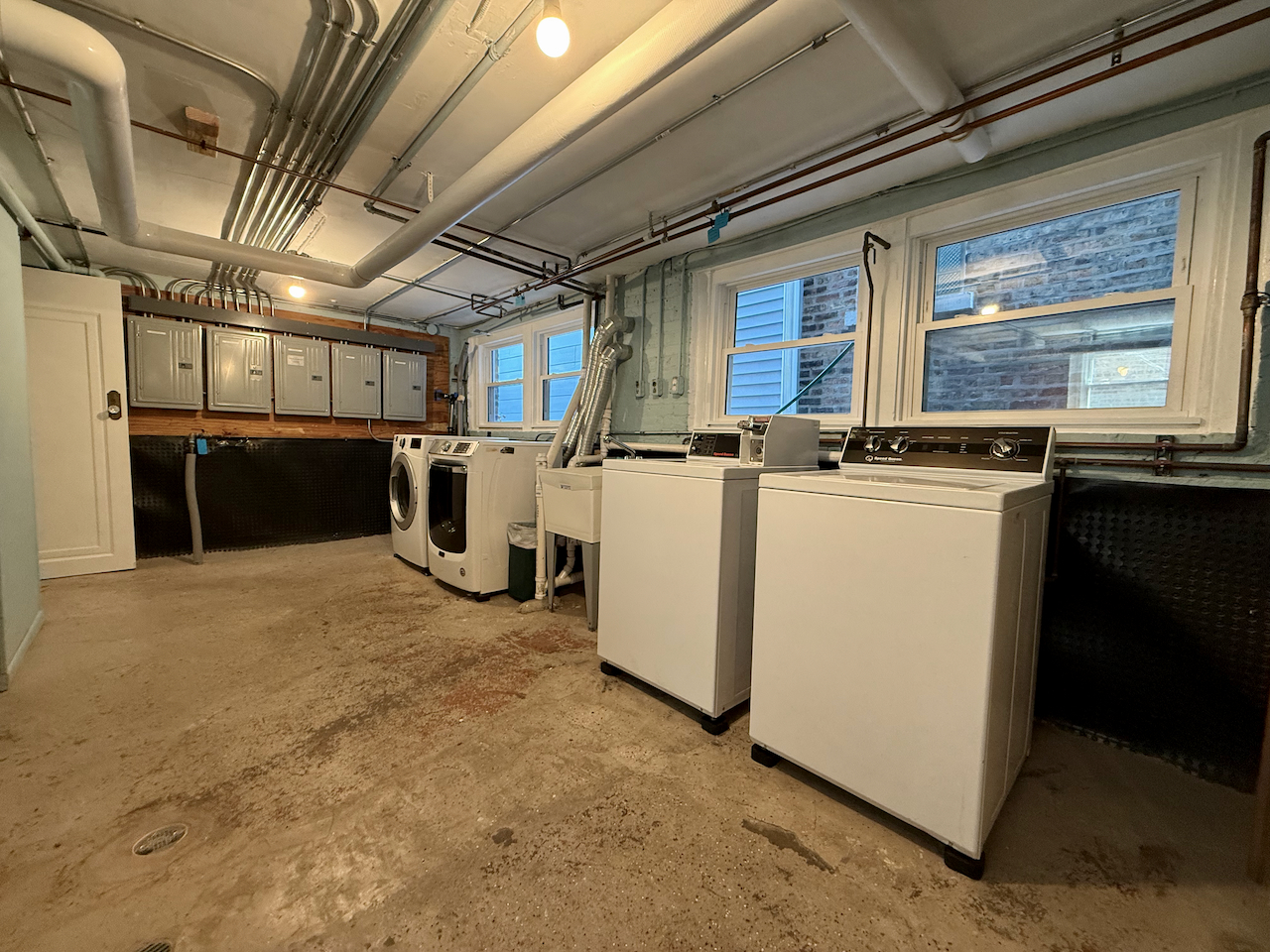 5128 W Carmen Avenue #2, Chicago, IL 60630