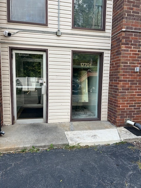 17701 Park Boulevard #203, Lansing, IL 60438