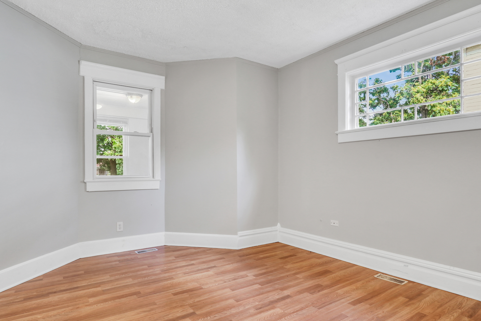 725 18th Street, North Chicago, IL 60064