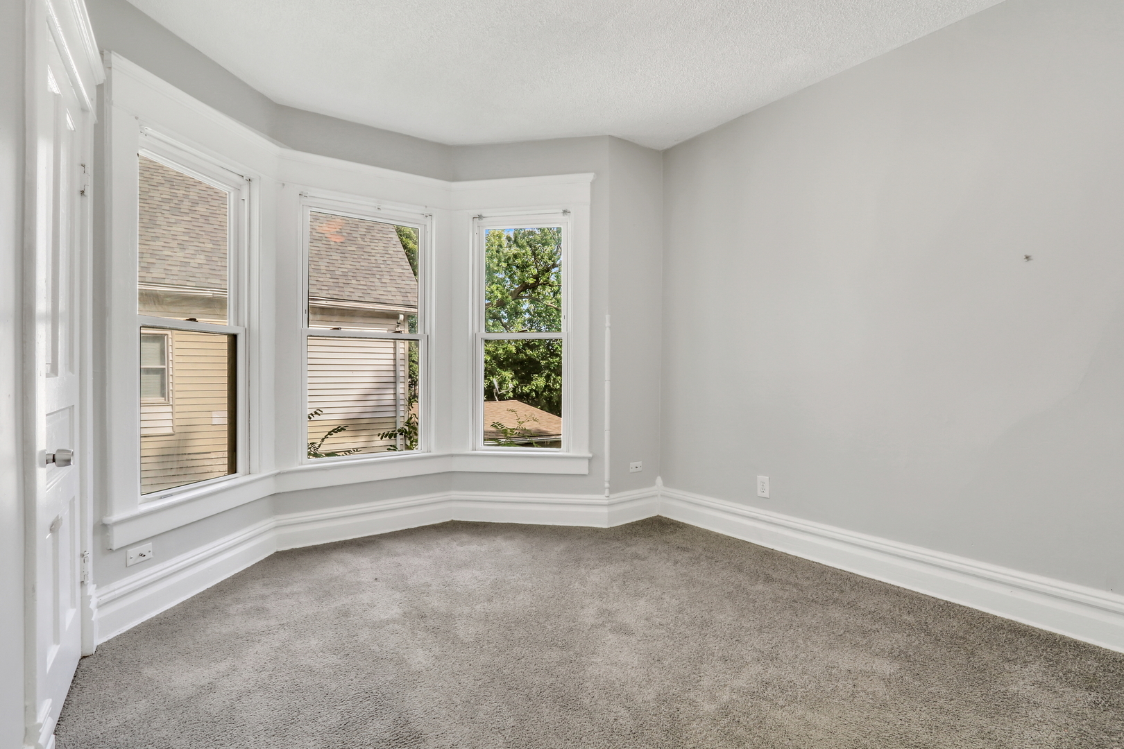 725 18th Street, North Chicago, IL 60064