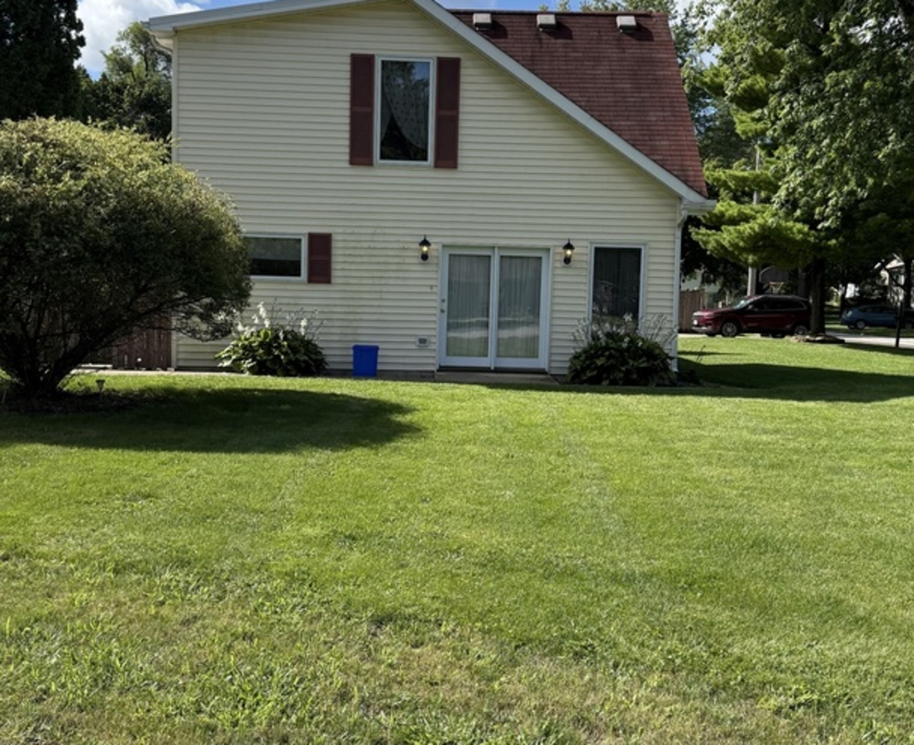 125 Maple Court #1, Geneva, IL 60134