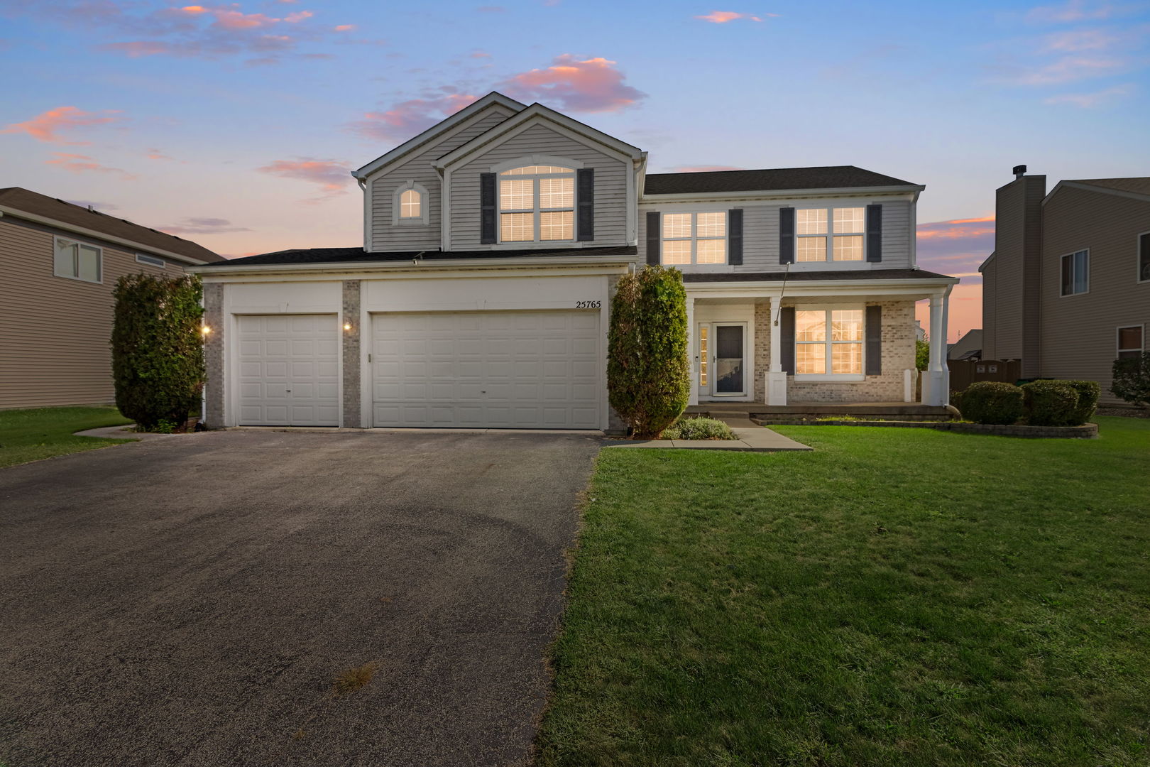 25765 S Yellow Pine Drive, Channahon, IL 60410